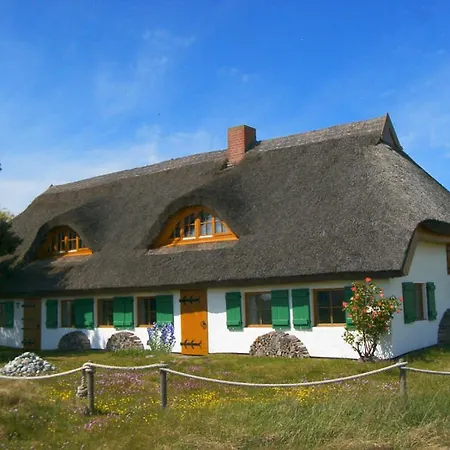 Im Fischerhaus Hiddensee 33 Qm * Neuendorf (Hiddensee)